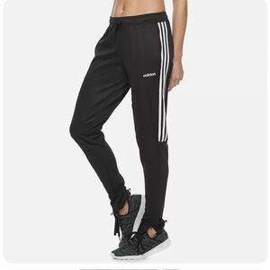 Women’s Adidas Sereno slim pants NWT
